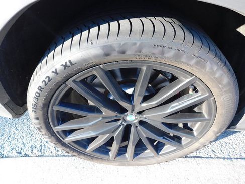 Used 2024 BMW X6 M60i image 9