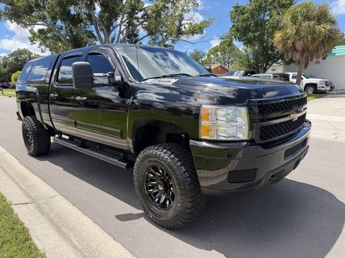 Used 2013 Chevrolet Silverado 2500 LT w/ Suspension Package, Off-Road AWD/4WD image 2