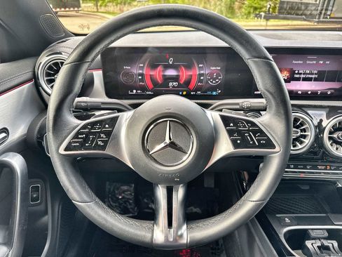 Used 2025 Mercedes-Benz CLA 250 image 21