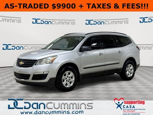 Used 2016 Chevrolet Traverse LS FWD image 1