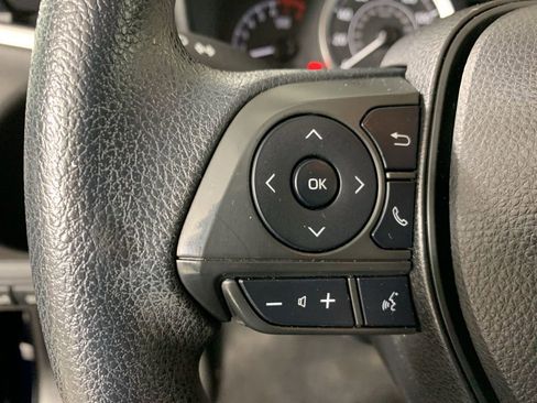 Used 2022 Toyota Corolla LE image 19