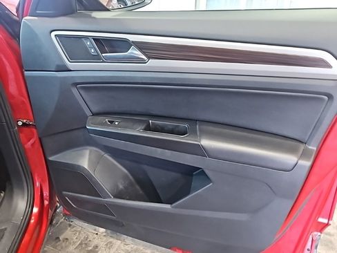 Used 2021 Volkswagen Atlas SE image 10