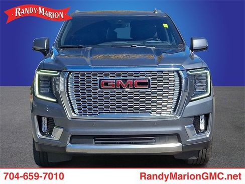Used 2022 GMC Yukon Denali image 2