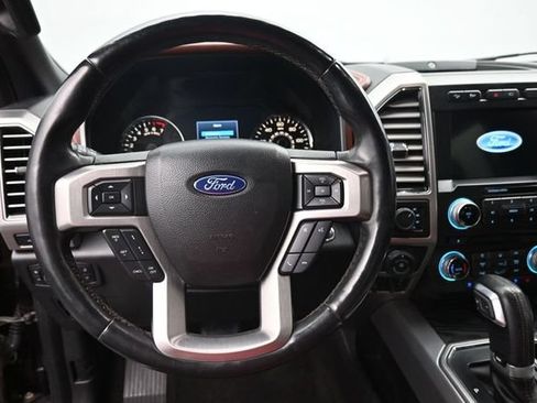 Used 2018 Ford F150 Platinum w/ Equipment Group 701A Luxury AWD/4WD image 11