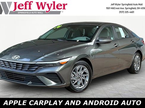Used 2024 Hyundai Elantra SEL FWD image 1