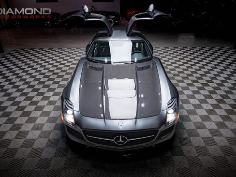 Used 2015 Mercedes-Benz SLS AMG GT Final Edition image 87
