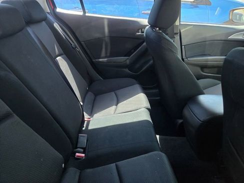 Used 2017 MAZDA MAZDA3 Sport image 4