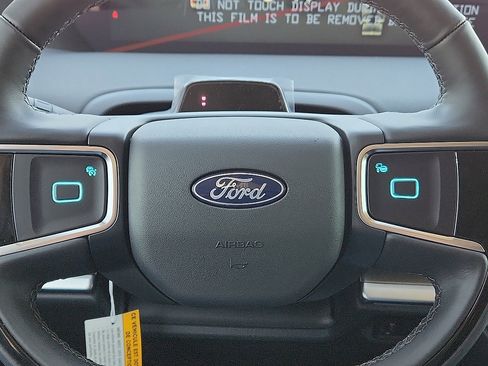 New 2025 Ford Expedition Platinum w/ Driver's Package image 11