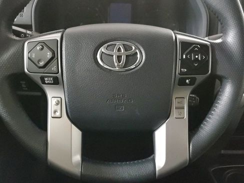 Used 2020 Toyota 4Runner SR5 Premium image 14