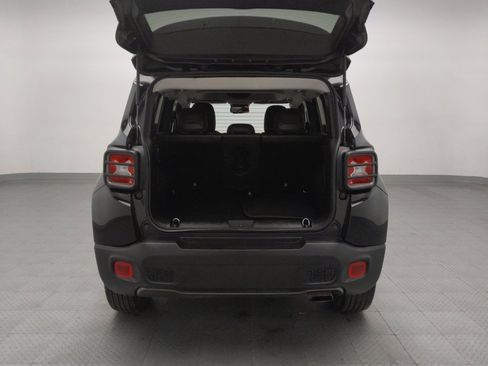 Used 2019 Jeep Renegade Limited w/ UConnect 8.4 Nav Group image 29