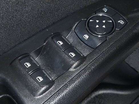 Used 2019 Ford Fusion SE FWD image 27