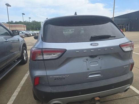 Used 2022 Ford Escape Titanium w/ Class II Trailer Tow Package AWD/4WD image 5