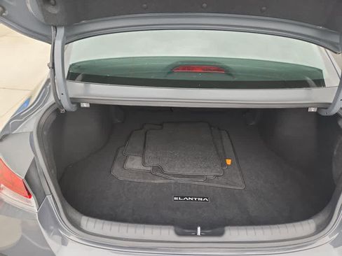 Used 2024 Hyundai Elantra SEL w/ Convenience Package image 13