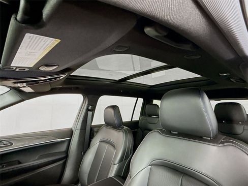 New 2026 Jeep Grand Cherokee L Limited AWD/4WD image 17