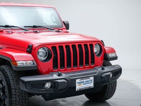 Used 2021 Jeep Gladiator Overland w/ Uconnect 4C Nav & Sound Group image 10