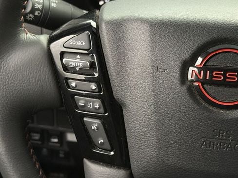 Used 2025 Nissan Frontier PRO-4X w/ Pro Convenience Package AWD/4WD image 15