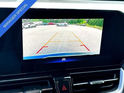 Used 2025 Chevrolet TrailBlazer LT AWD/4WD image 15