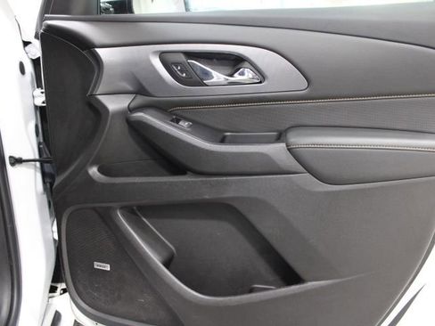 Used 2018 Chevrolet Traverse Premier AWD/4WD image 26