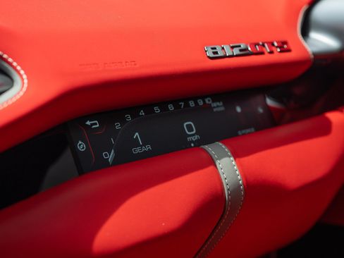 Used 2022 Ferrari 812 GTS RWD image 46