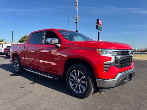 Used 2025 Chevrolet Silverado 1500 LT w/ Texas Edition Plus AWD/4WD image 9