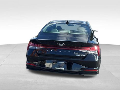 Used 2022 Hyundai Elantra Blue image 6