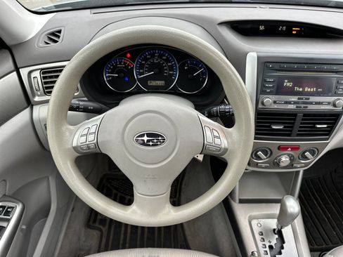 Used 2010 Subaru Forester 2.5X Premium image 14