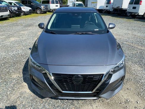 Used 2022 Nissan Sentra SV image 3