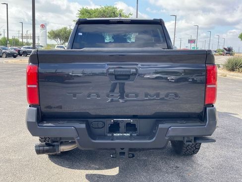 Certified 2025 Toyota Tacoma TRD Sport image 6