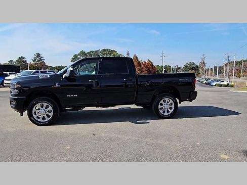 New 2026 RAM 2500 Big Horn AWD/4WD image 27