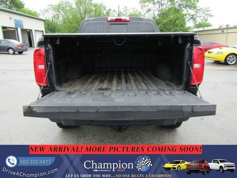 Used 2022 Chevrolet Colorado ZR2 w/ ZR2 Midnight Special Edition AWD/4WD image 6
