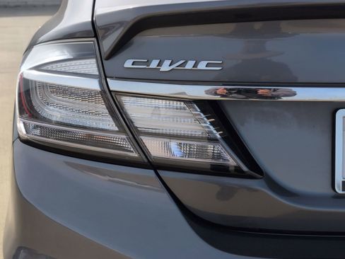 Used 2013 Honda Civic Hybrid image 10