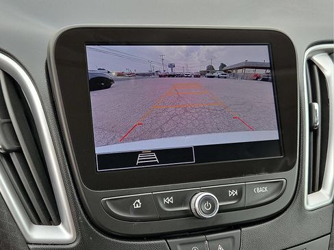 Used 2024 Chevrolet Malibu LT FWD image 19
