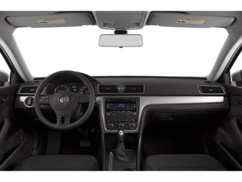 Used 2015 Volkswagen Passat 1.8T Limited Edition FWD image 7