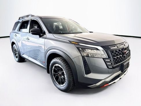 New 2026 Nissan Pathfinder Rock Creek AWD/4WD image 3