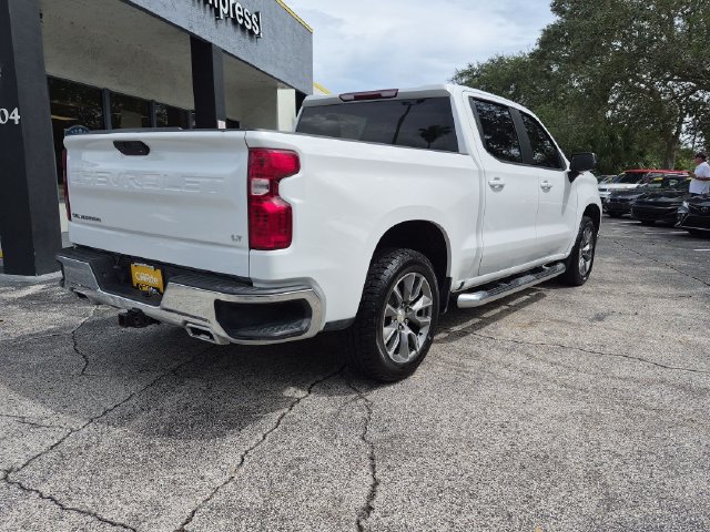 Used 2022 Chevrolet Silverado 1500 LT AWD/4WD image 5