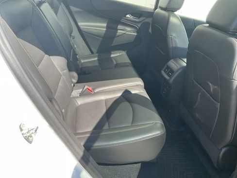 Certified 2021 Chevrolet Equinox Premier FWD image 15