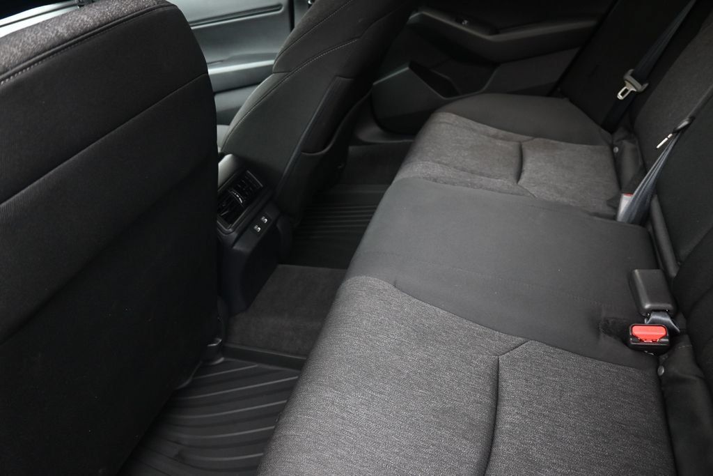 Used 2025 Honda Accord SE image 18