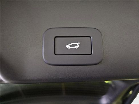 New 2026 Land Rover Range Rover Evoque S image 13