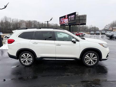 Used 2019 Subaru Ascent Touring image 10