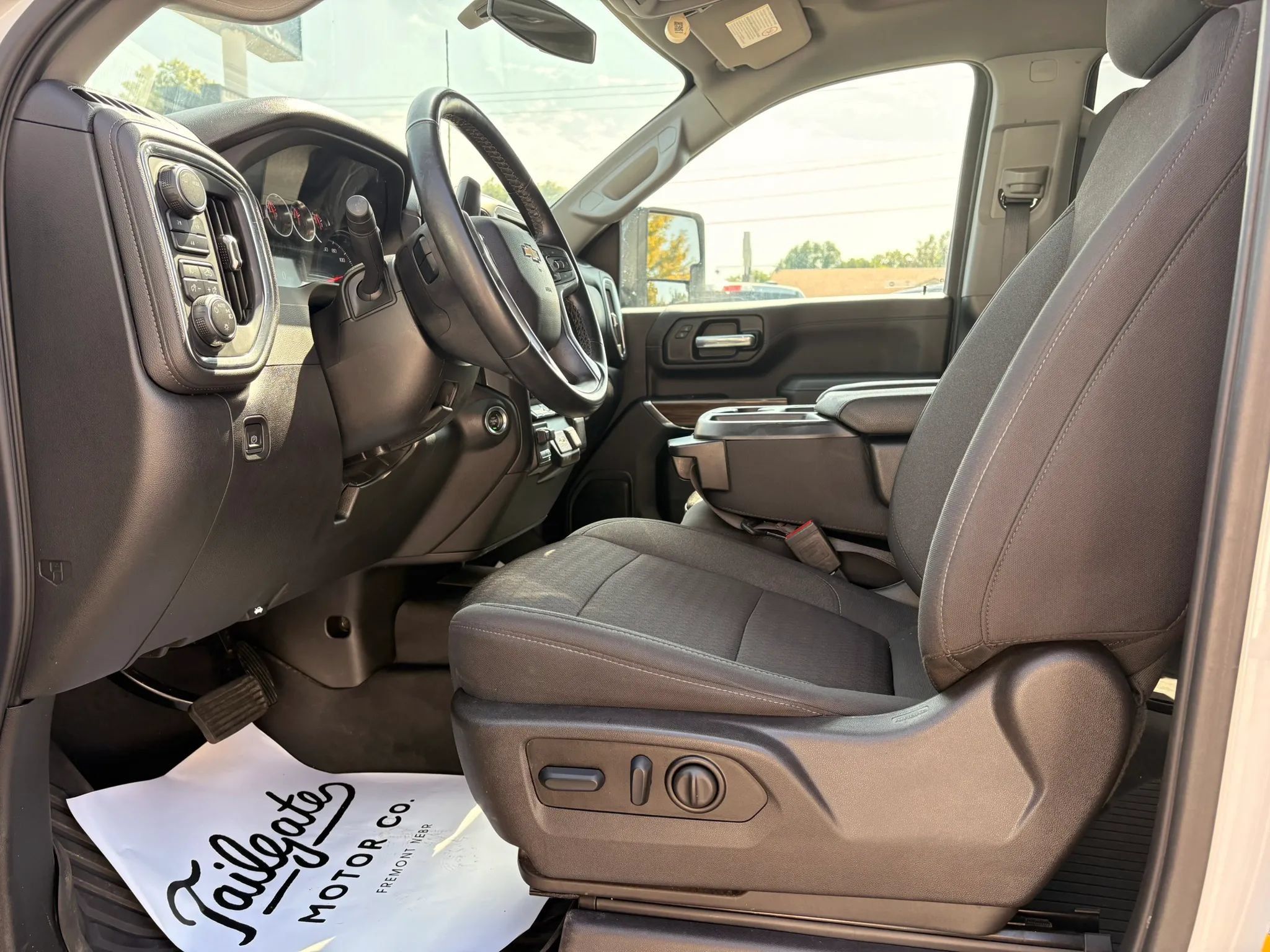 Used 2023 Chevrolet Silverado 2500 LT w/ Convenience Package AWD/4WD image 16