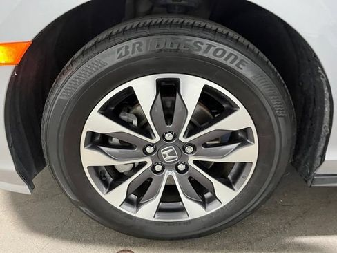 Used 2023 Honda Odyssey EX-L image 26