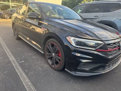 Used 2019 Volkswagen Jetta GLI FWD image 4
