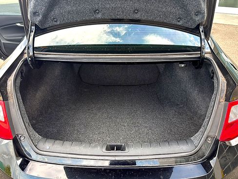 Used 2015 Honda Accord EX-L image 8