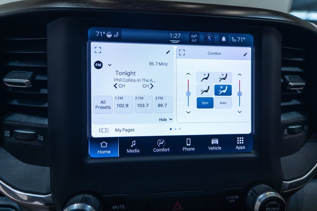 Used 2022 RAM 1500 Laramie AWD/4WD image 32