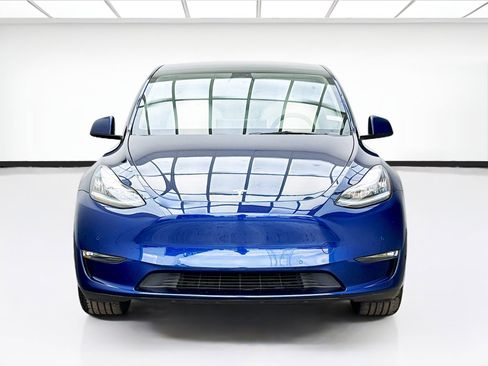 Used 2021 Tesla Model Y 2WD image 2