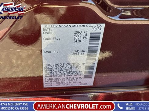 Used 2025 Nissan Altima 2.5 SV FWD image 40