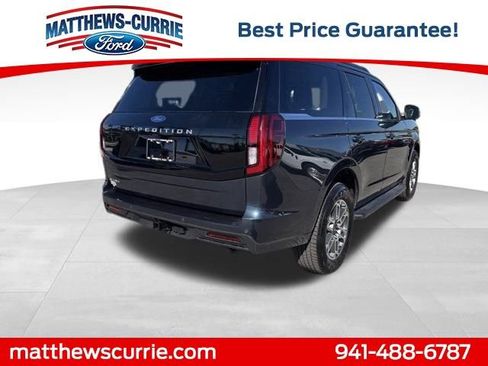 New 2026 Ford Expedition Active image 4