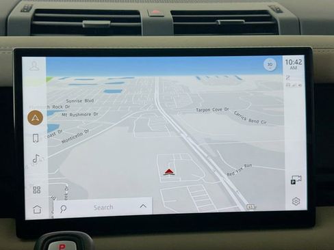 Used 2024 Land Rover Defender 110 X image 13