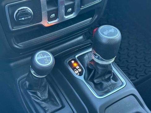 Used 2023 Jeep Wrangler Sport AWD/4WD image 26