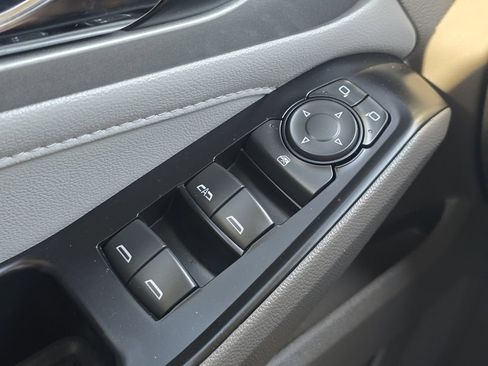 Used 2020 Chevrolet Traverse LT AWD/4WD image 23